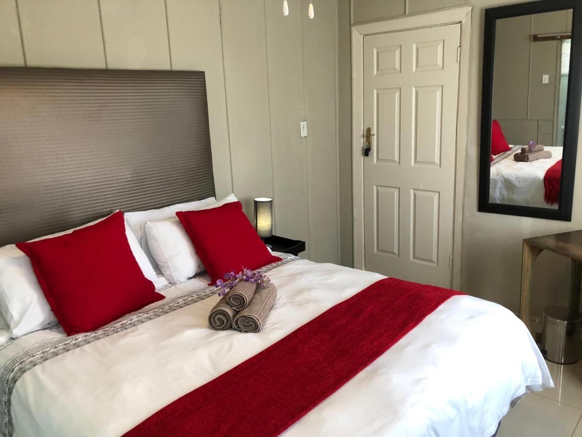 The Lavender Guesthouse Kroonstad Kültér fotó