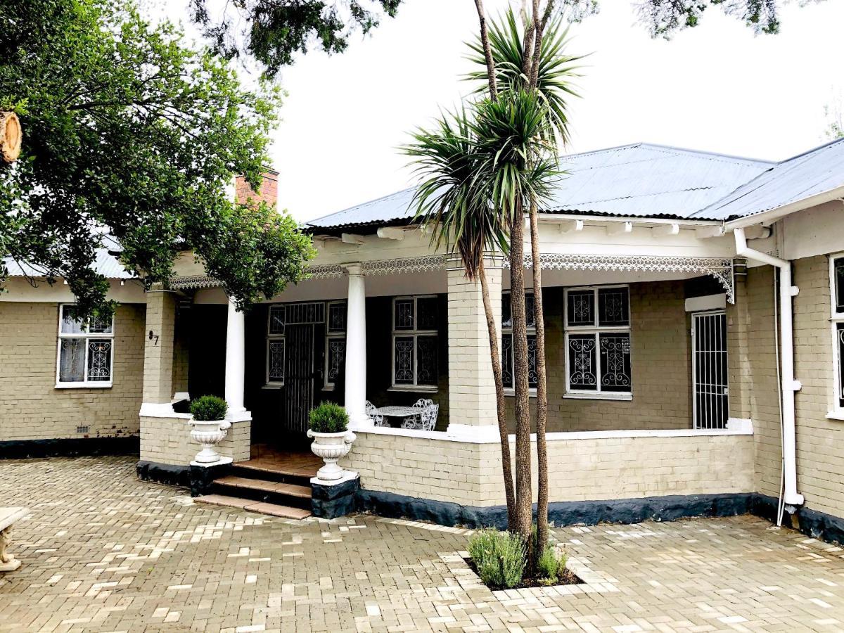 The Lavender Guesthouse Kroonstad Kültér fotó